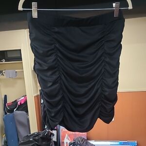 Elegant Black Ruched Skirt